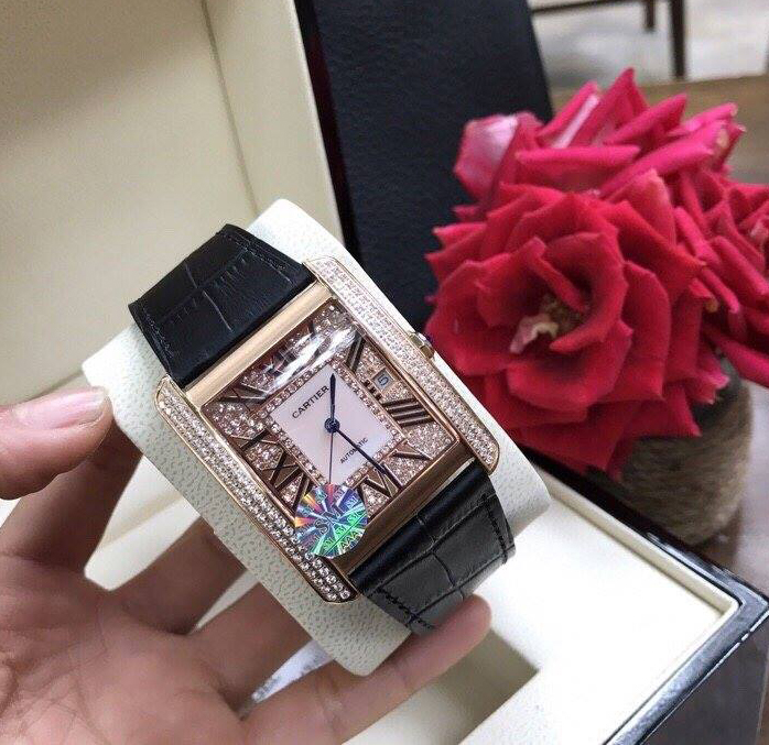 Đồng hồ nữ Cartier vuông