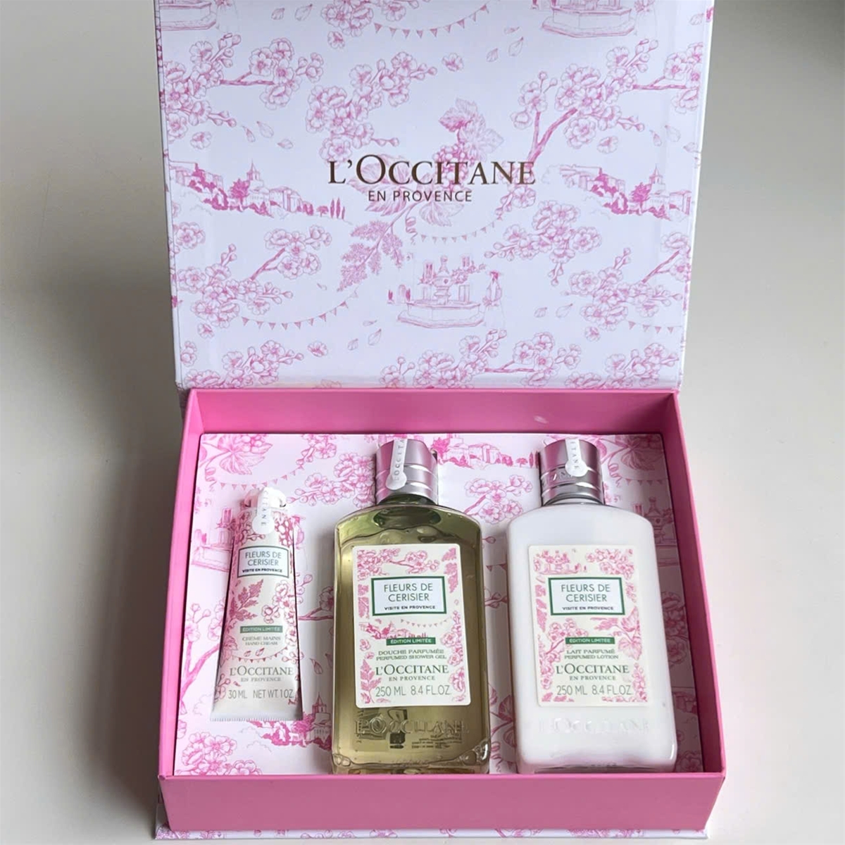 Bộ 3 sản phẩm L'Occitane Blue Cherry Blossom