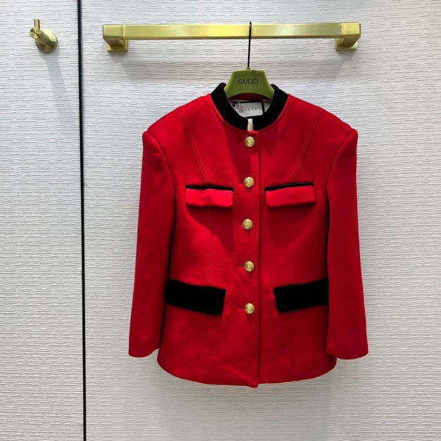 Áo khoác dạ nữ đỏ viền đen hiệu Gucci siêu cấp