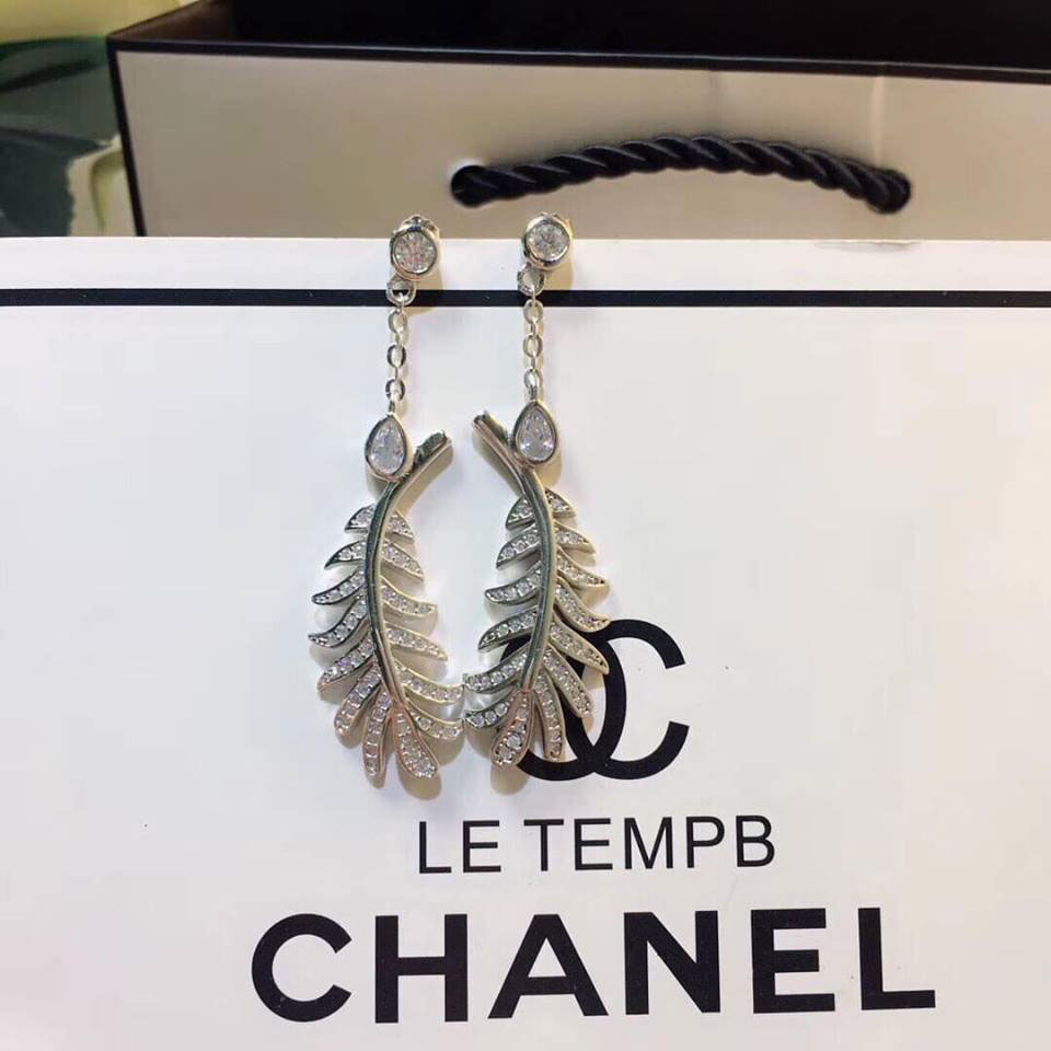 Bông tai hiệu Chanel bạc 925 cao cấp