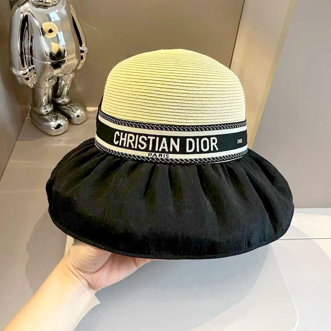 Mũ vành pha vải Christain Dior gắn nơ