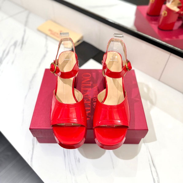 Sandal quai ngang da bóng gót trụ Valentino cao cấp