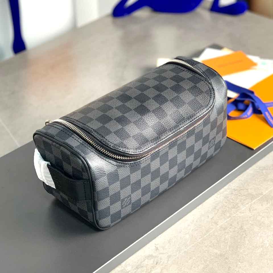 Túi kéo khóa cốp đựng đồ trang điểm Louis Vuitton siêu cấp