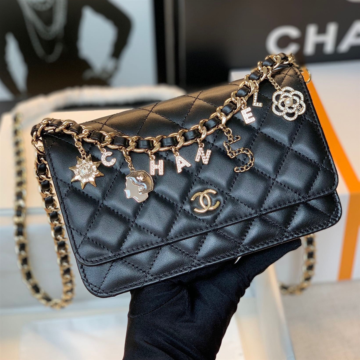 Túi xách Chanel cặp Chanel kèm charm siêu cấp