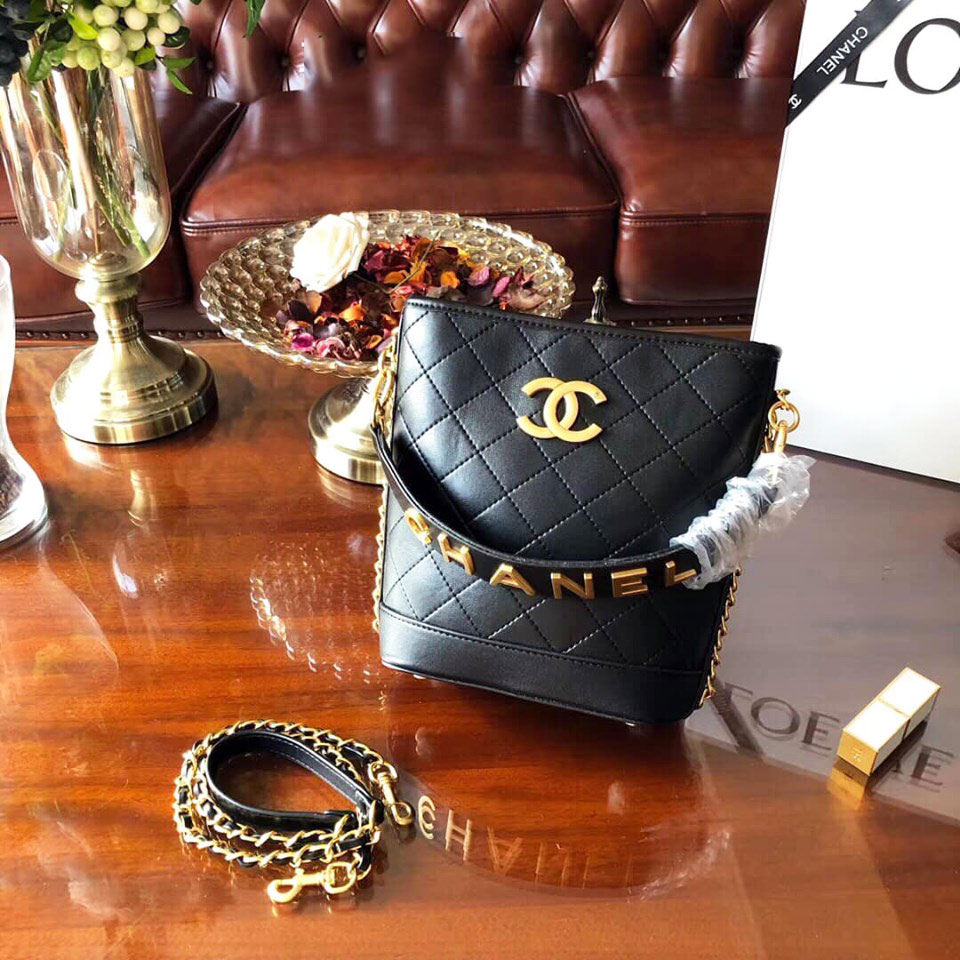 Túi Chanel quai gắn logo Chanel super
