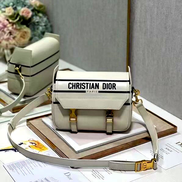Túi xách Christain Dior cặp đeo chéo phối chữ likeauth