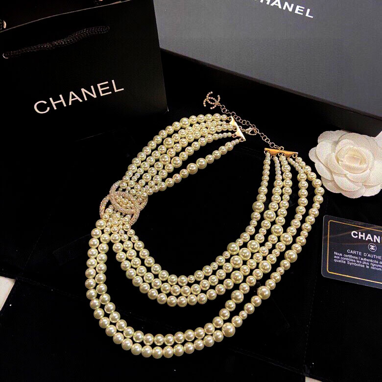 Vòng cổ Chanel ngọc trai kèm logo đính đá siêu cấp