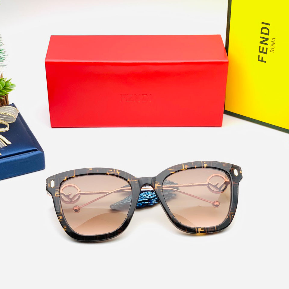 Kính gọng mắt bầu hiệu Fendi super