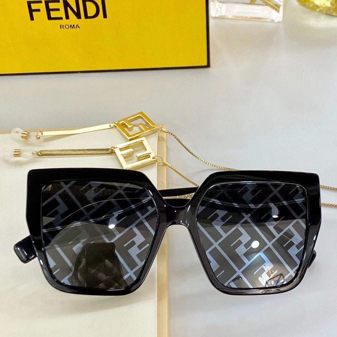 Kính hiệu mắt vuông Fendi 3 màu