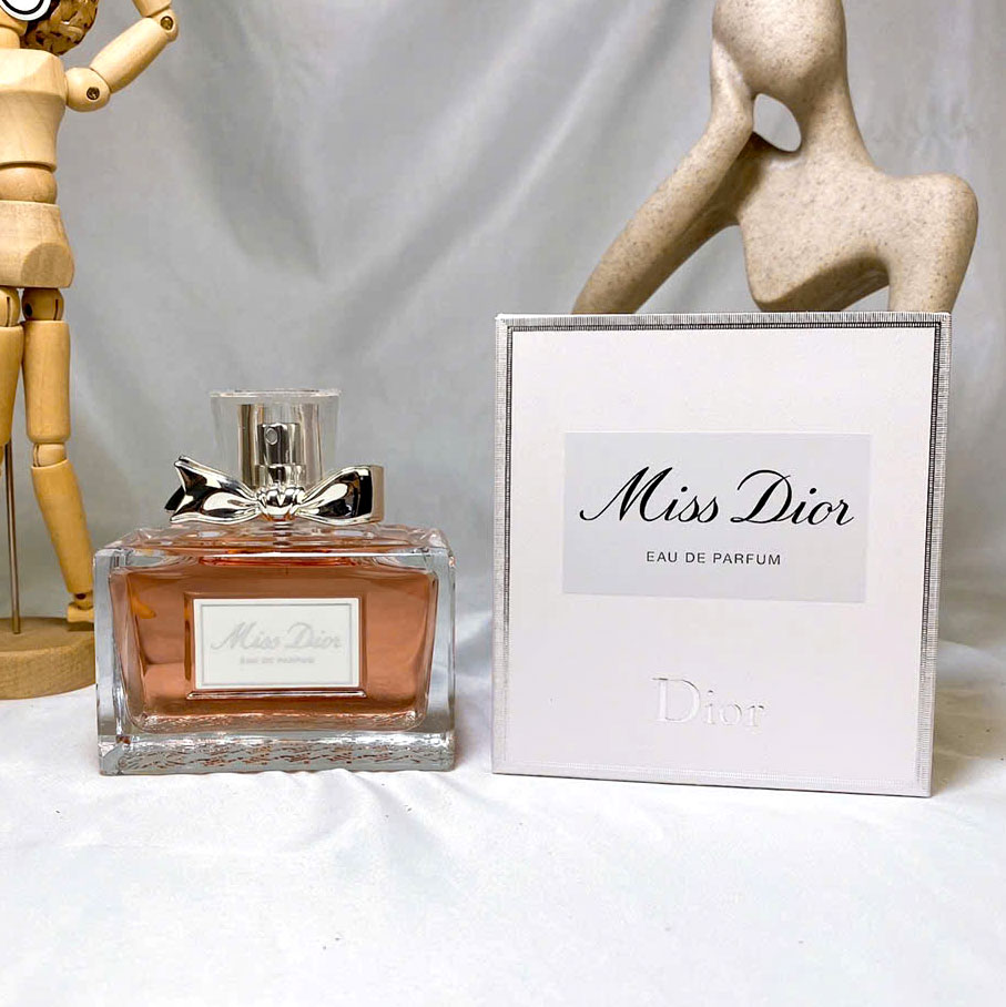 Nước hoa Miss Dior eau Parfum II siêu cấp