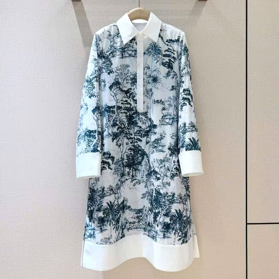 Váy họa tiết cổ đức liền thân tay dài pha trắng Dior cao cấp