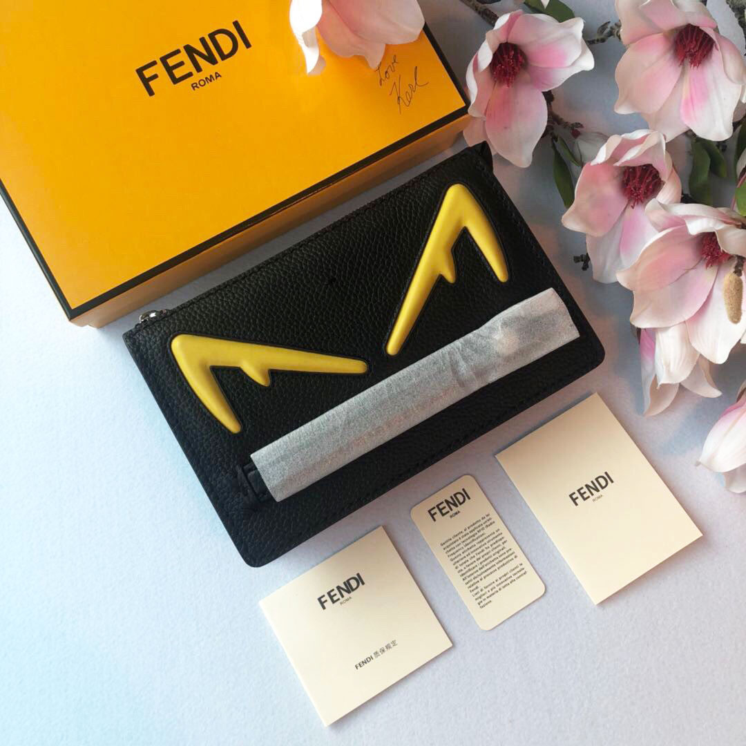 Ví kéo khoá mắt cáo Fendi siêu cấp