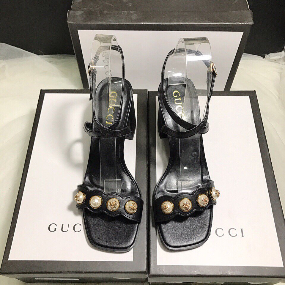 Sandal nữ Gucci đính ngọc trai